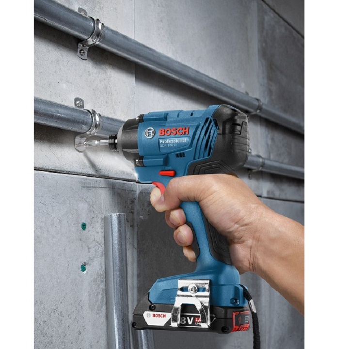 may-van-vit-dung-pin-bosch-gdr-180-li-1